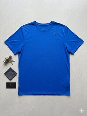 Nike Men’s Bright Blue Short-Sleeve Dri-FIT Crew T-Shirt